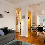 Guestready - Beautiful Flat Near S. Jorge Castle Апартаменти Лісабон
