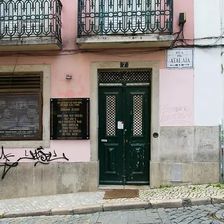 Guestready - Beautiful Flat Near S. Jorge Castle Апартаменти *
