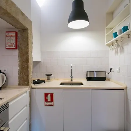 Guestready - Beautiful Flat Near S. Jorge Castle 아파트 리스본