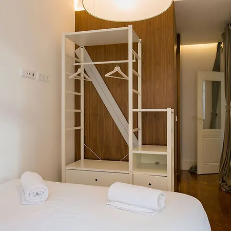 Apartment Joivy Splendid 2br Flat In Bairro Alto, Nearby Luis De Camoes Square *